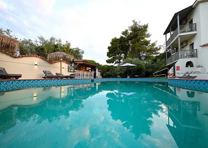 Aggelos Grand Koukounaries