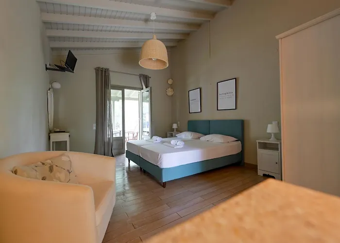 Aggelos Grand * Koukounaries